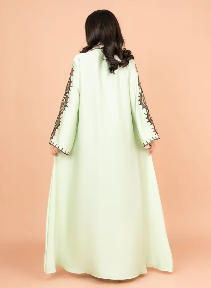اكسا جلابية سادة مع تطريز IK1008 اخضر
