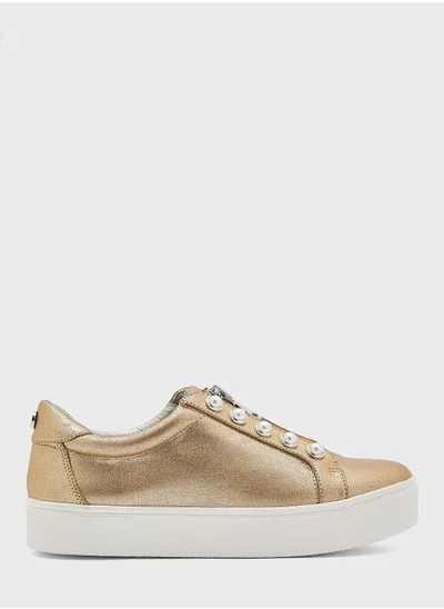 STEVE MADDEN Lynn Low Top Sneakers