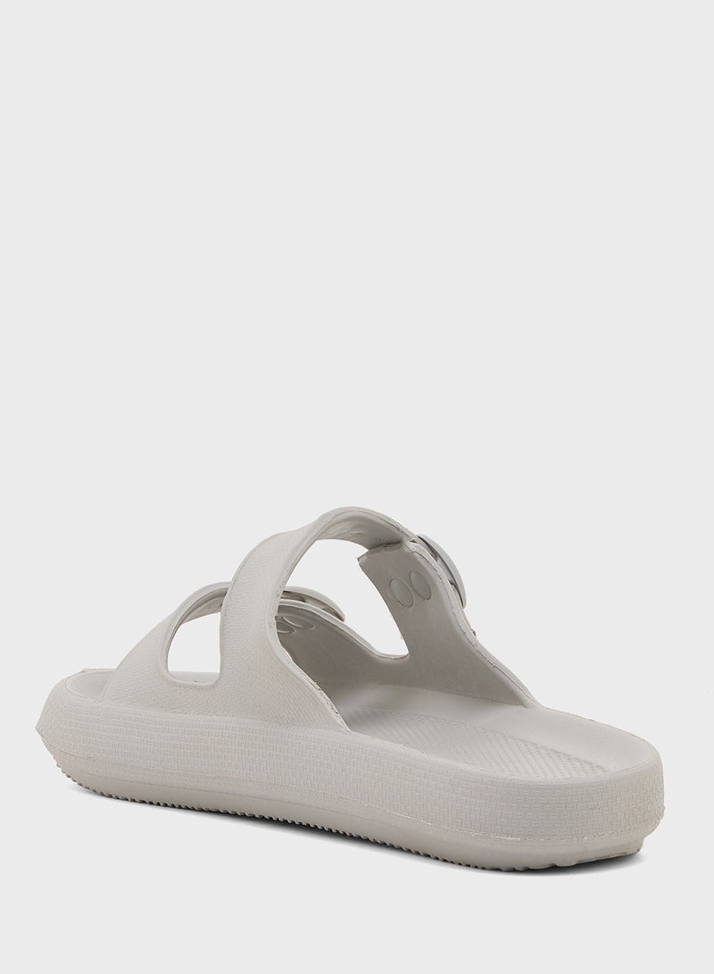 سفنتي فايف شباشب شاطئ ومسبح - Image 2