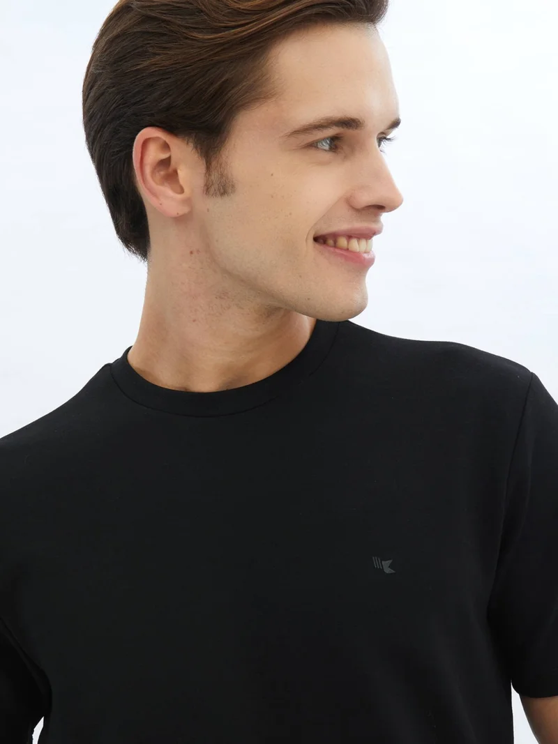 كيب Black Plain Crew Neck T-Shirt