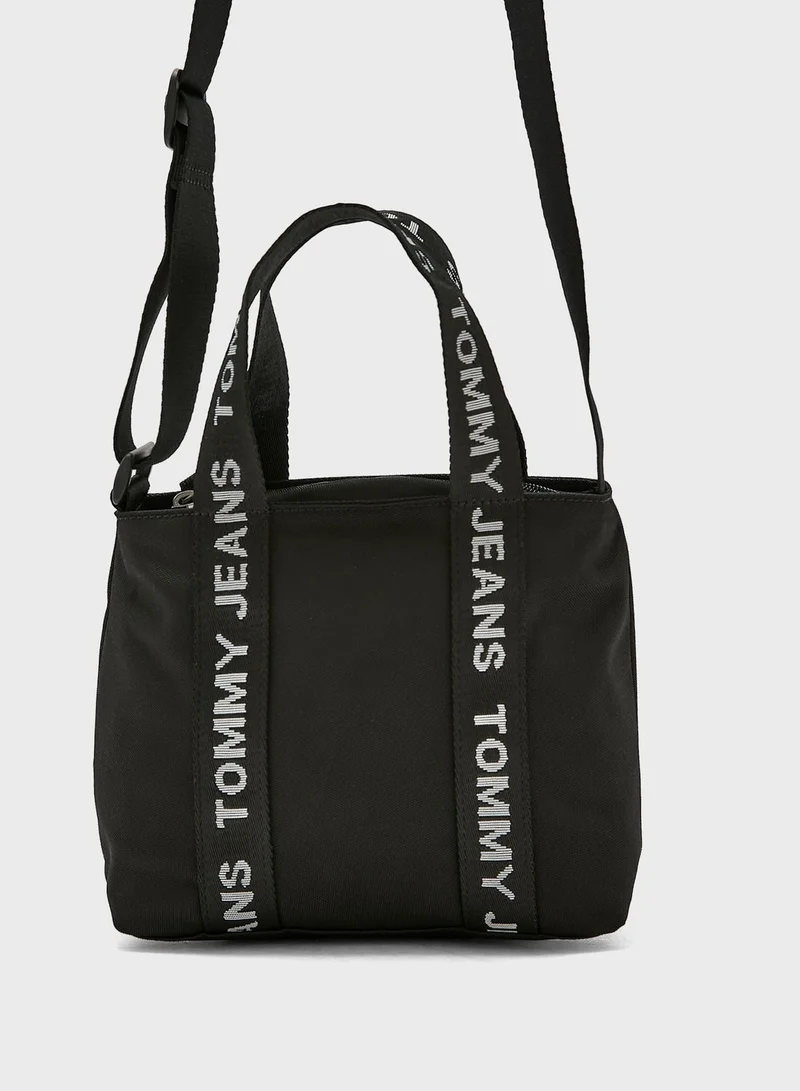 TOMMY JEANS Essential Medium Crossbody Bag