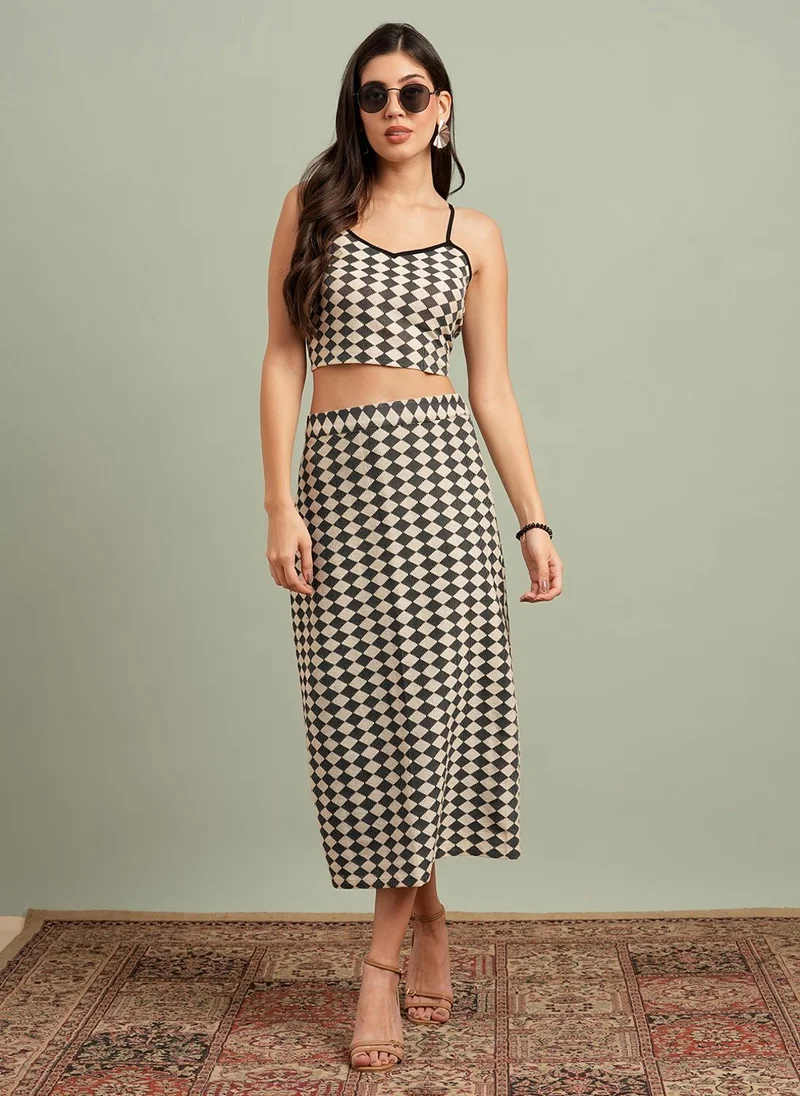 globus Globus Women Black V-Neck Shoulder Strap Abstract Print Crop Top with Skirt Resort Co-Ord Set