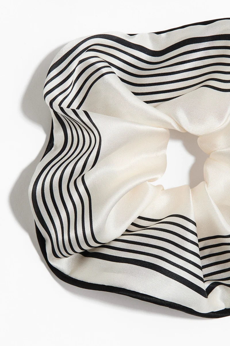 H&M Silk scrunchie
