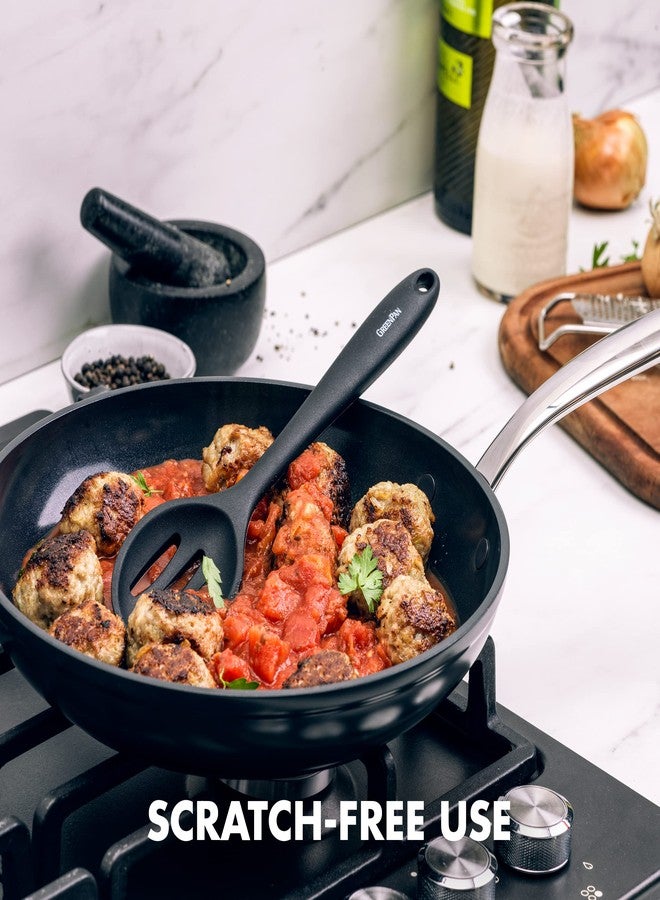 جرين بان طقم أدوات طهي من جرين بان مكون من 5 قطع، مصنوع من السيليكون المرن غير اللاصق، مقاوم للبقع، يتضمن ملقطًا، وملعقة تقليب، وملعقة مسطحة، وملعقة مثقبة، وملعقة ذات فتحات، باللون الأسود. - Image 4