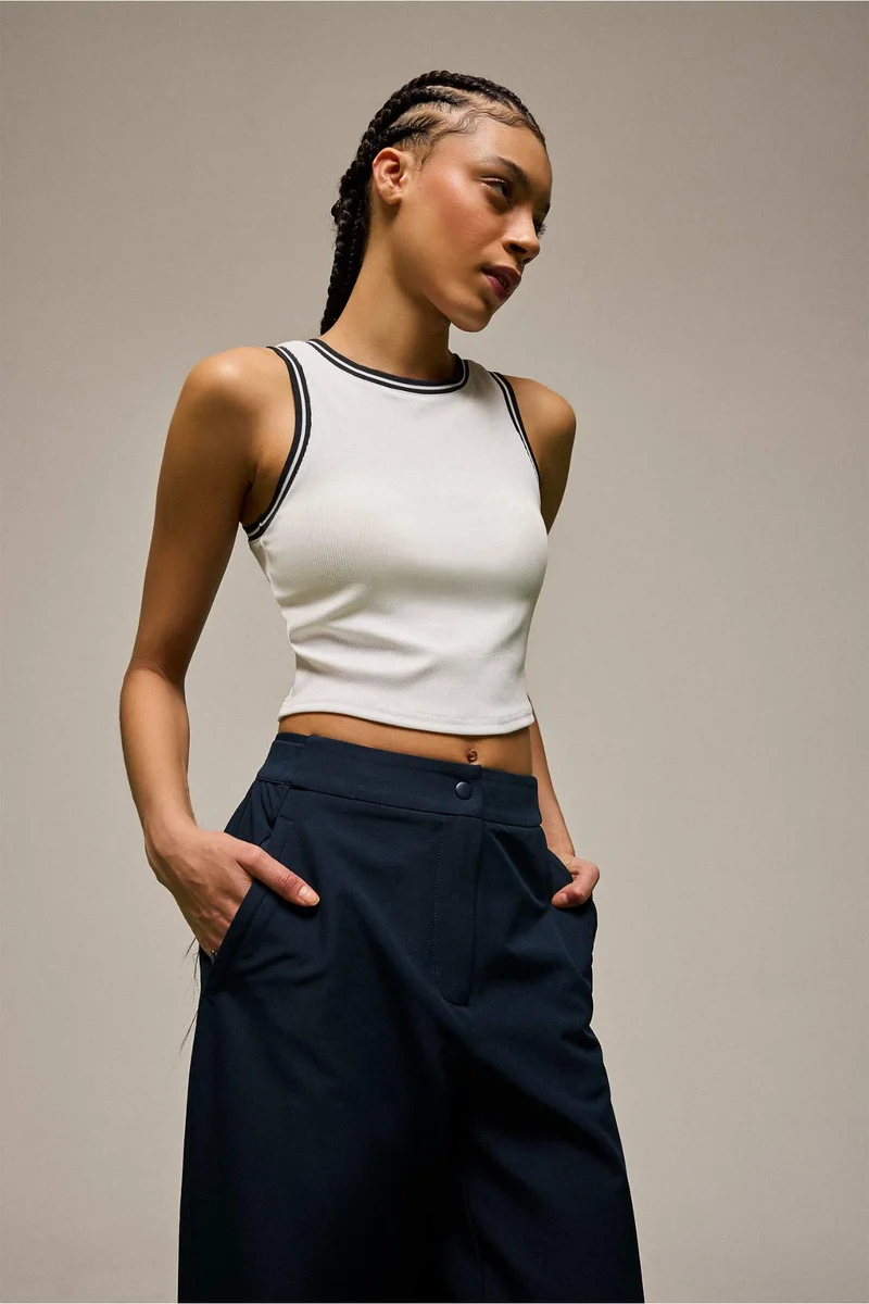 ديفاكتو Standard Fit Ribana Crew Neck Tank Top