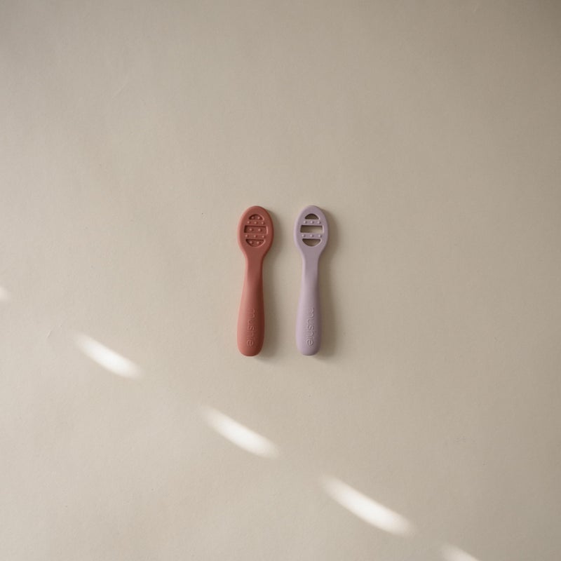 mushie Silicone First Feeding Baby Spoons | 2 Pack (Rose/Soft Lilac) - Image 2