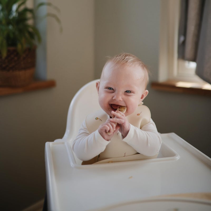 mushie Silicone First Feeding Baby Spoons | 2 Pack (Rose/Soft Lilac) - Image 5