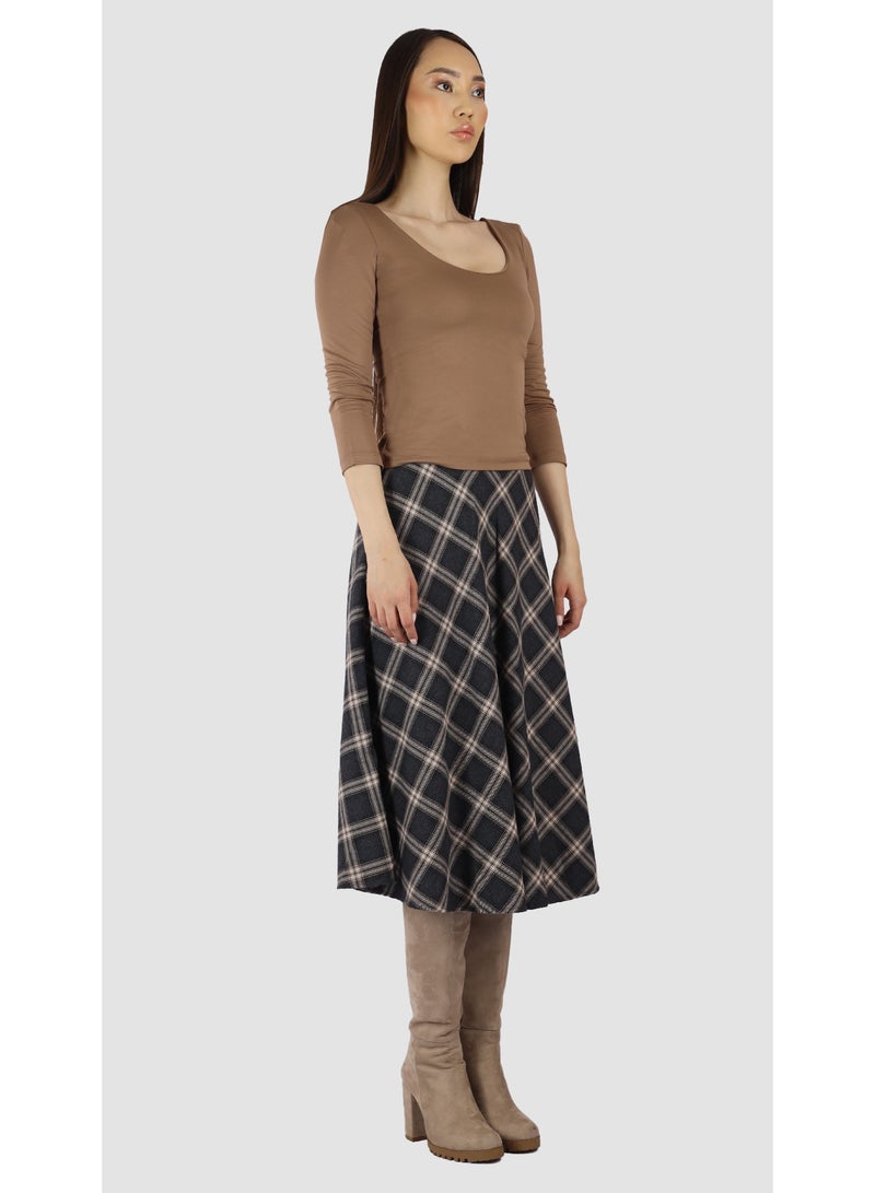 KYVELi Women’s Checked Midi Skirt with Flared Hem – Grey - Image 3