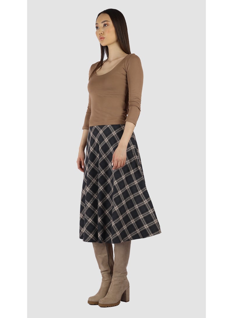 KYVELi Women’s Checked Midi Skirt with Flared Hem – Grey - Image 5