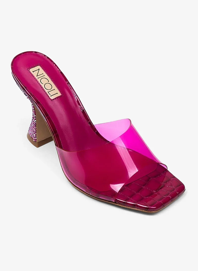 نيكولي أنيستون