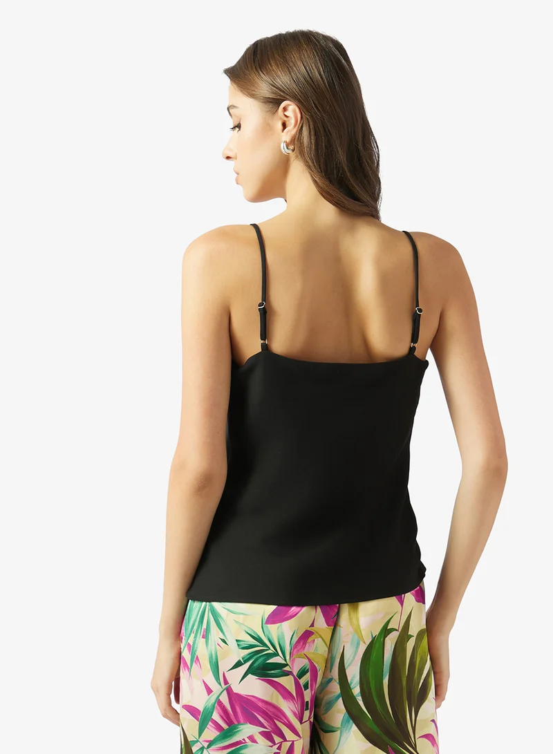 جس V-Neck Spaghetti Strap Top