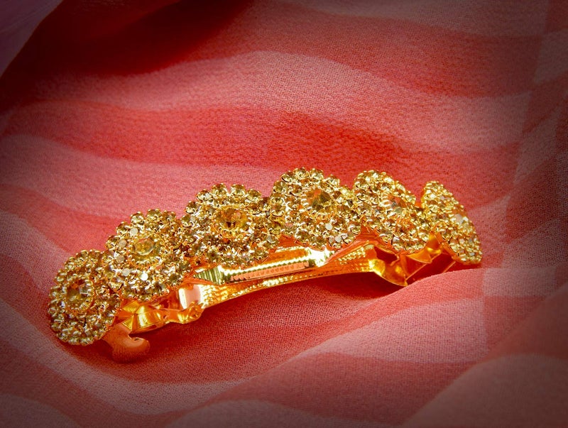 ACCESSHER Gold Plated Sparkling Rhinestones Embedded Shiny Fancy Design Hair Barrette/Hair Clutch/Hair Clip for Women and Girls/Bun & Hair accessories for women Pack of 1 - Image 3