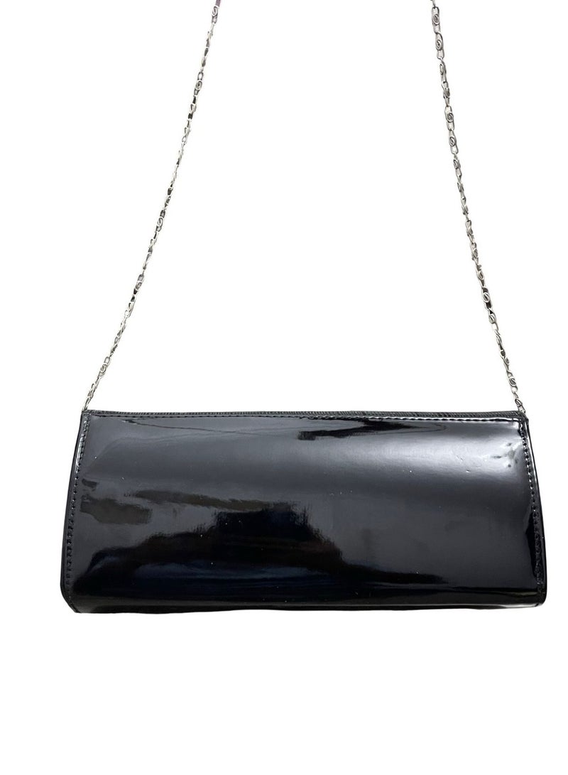Vbranda Elegant and sleek, this structured evening clutch features VS-43-BLACK - Image 4