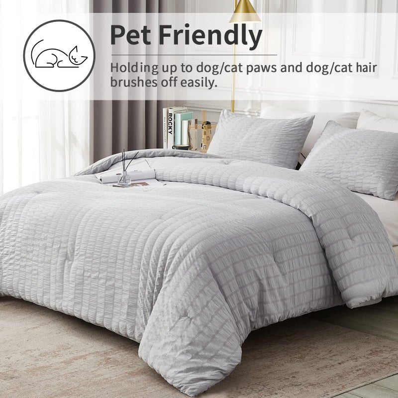 AveLom Light Gray Seersucker Twin/Twin XL Comforter Set (68x90 inches)  2 Pieces-100% Soft Microfiber Lightweight Comforter with 1 Pillowcase  All Season Down Alternative Comforter Set for Bedding - Image 3
