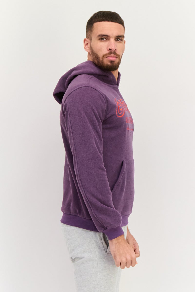 Gotcha سويت شيرتات بأكمام طويلة مع غطاء رأس للرجال، مزينة بشعار، بنفسجي - Image 2