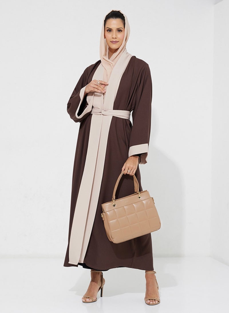 Rosette Abaya Stylish abaya with Beige Line design - Image 4