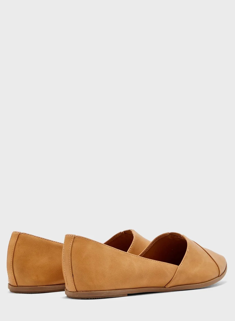 STEVE MADDEN Dion Casual Slip On