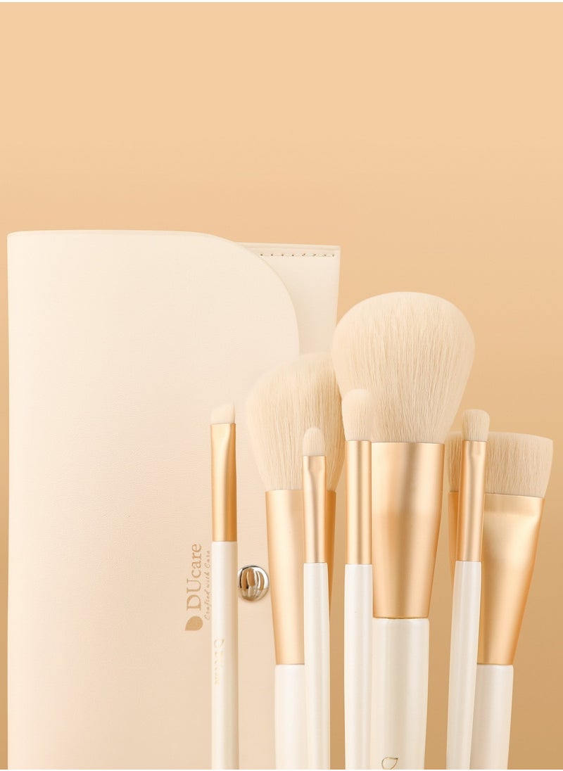 DUcare - Travel Makeup Brush Set Professional Portable 7 Pcs Foundation Powder Contour Eye Shadow Lip Brush with Travel Pouch - Image 1