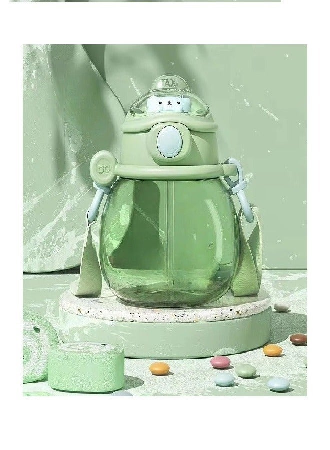 Reusable water bottle with removable straw, usable in nursery, home and school, suitable for children, easy to use, high quality material