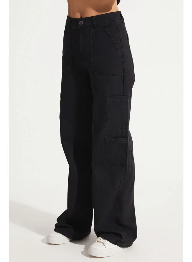 JUNE June Women Cargo Pocket Detailed Straight Fit Jeans Black