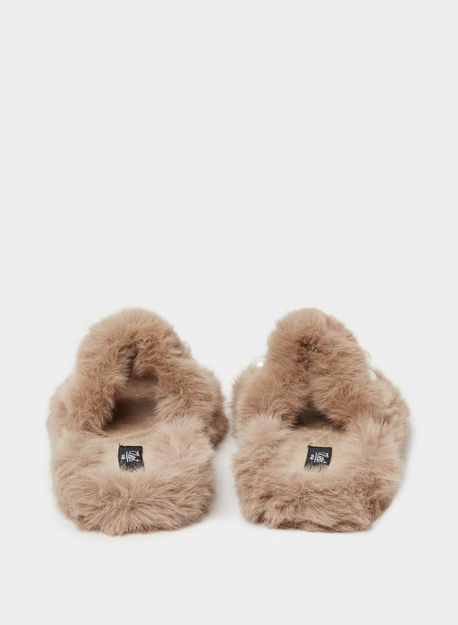 Closet Pearl Detail Faux Fur Bedroom Slippers - Image 4