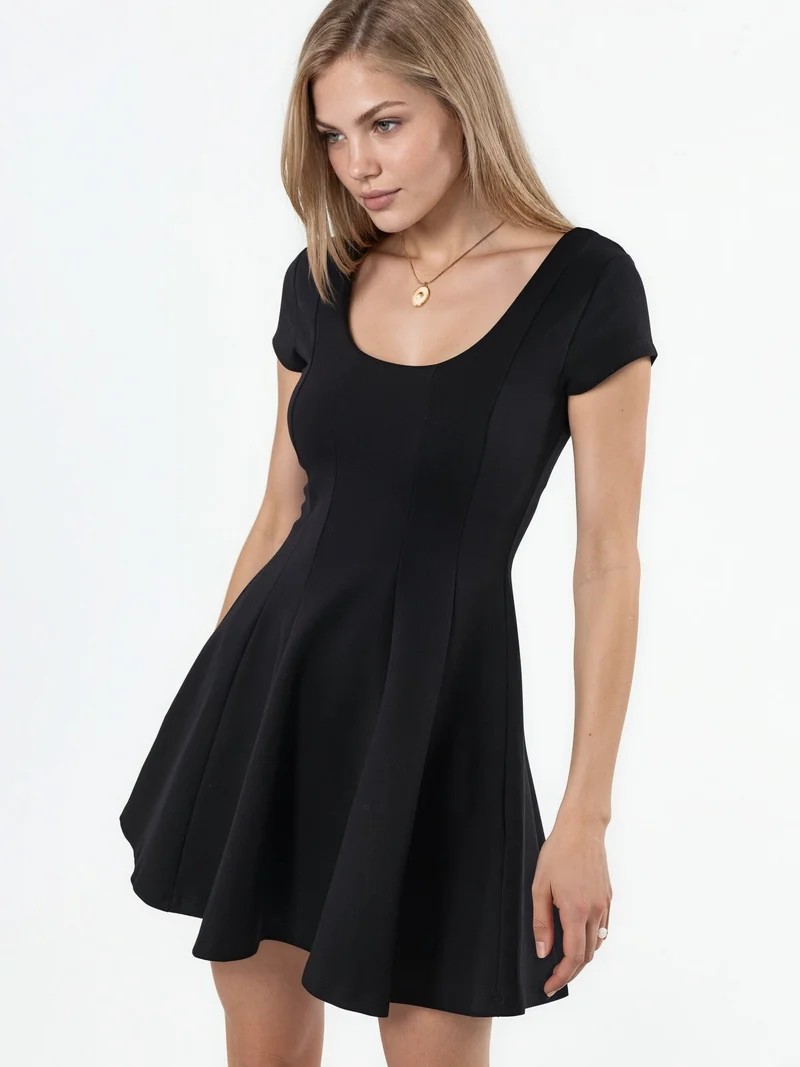 بوسيم BUSEM Mini Skater Dress with U Collar