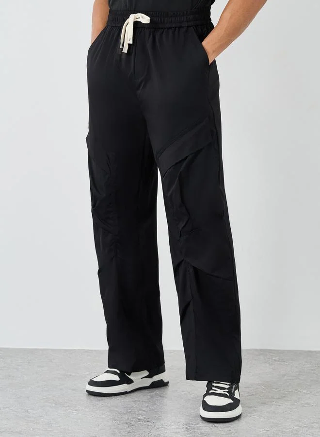 ستايلي Styli Woven Oversized Cargo Joggers with Contrast Drawcord