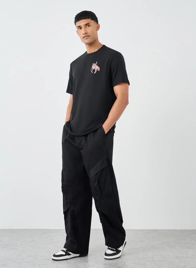 ستايلي Styli Woven Oversized Cargo Joggers with Contrast Drawcord