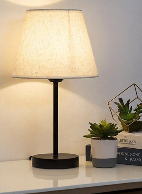 الشمال الرجعية نمط الحديد غطاء من القماش النسيج لمبة مكتب غرفة نوم دافئة فندق غرفة دراسة الديكور السرير الجدول مصباح