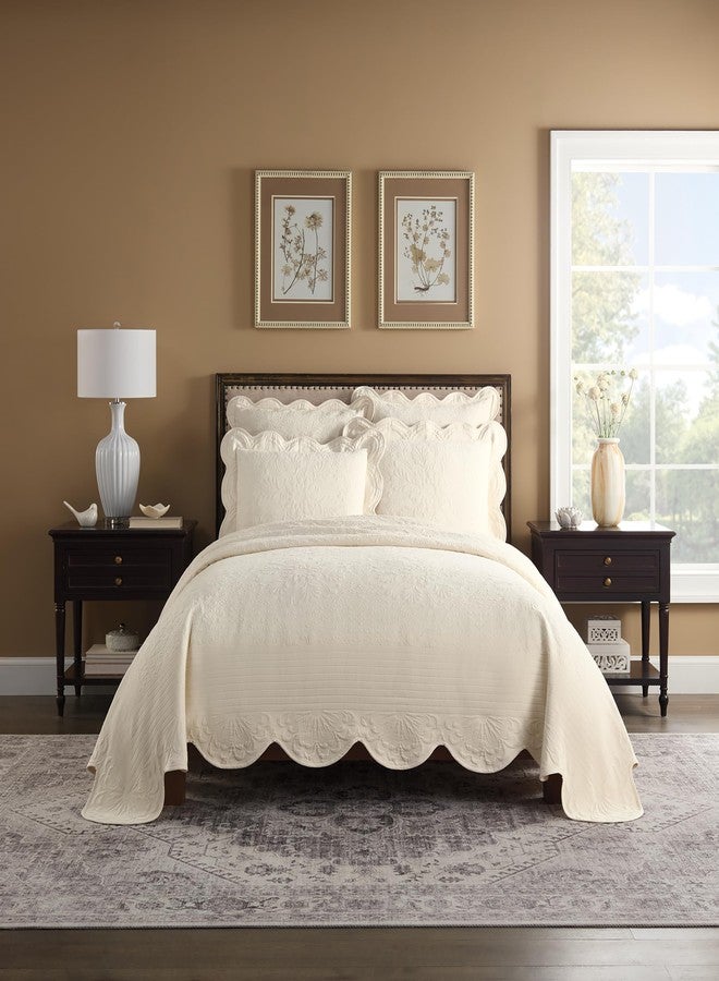 Historic Charleston Charleston Estate Modern Farmhouse Floral Matelasse Coverlet with Scalloped Edges, 100% Cotton Breathable Bedding, King/Cal King, Ivory Floral - Image 2