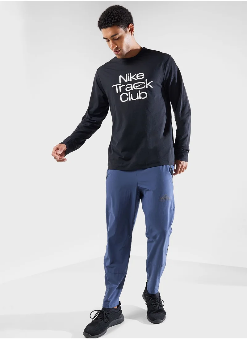 Nike Dri-Fit Track Club Hyverse Sweatshirt
