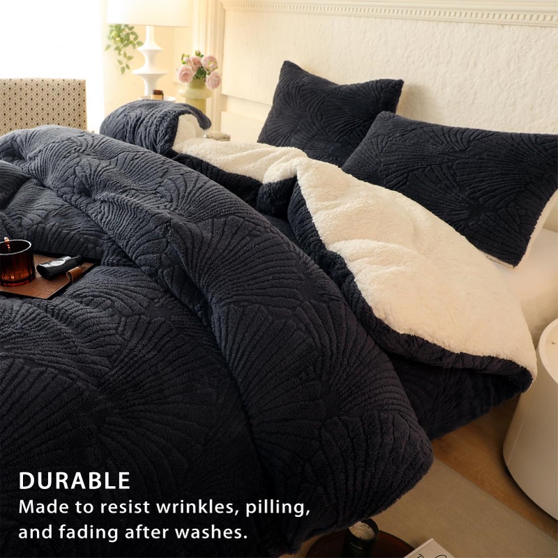 tohrisa Seashell Jacquard Sherpa Comforter Set Warm Cozy Premium Bedding 3 Pieces, Full/Queen Size Geometric Pattern Quilt Comforter with 2 Pillowcases(90"X90" Grey) - Image 5