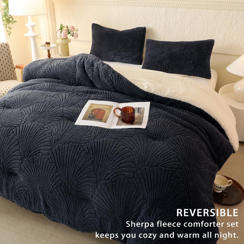 tohrisa Seashell Jacquard Sherpa Comforter Set Warm Cozy Premium Bedding 3 Pieces, Full/Queen Size Geometric Pattern Quilt Comforter with 2 Pillowcases(90"X90" Grey) - Image 2