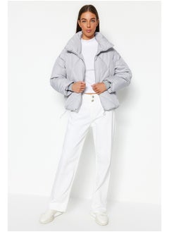 trendyol معطف مبطن رمادي كبير الحجم وطارد للماء وقابل للنفخ TWOAW24MO00146  - Image 1