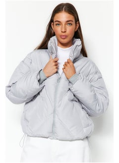 trendyol معطف مبطن رمادي كبير الحجم وطارد للماء وقابل للنفخ TWOAW24MO00146  - Image 2
