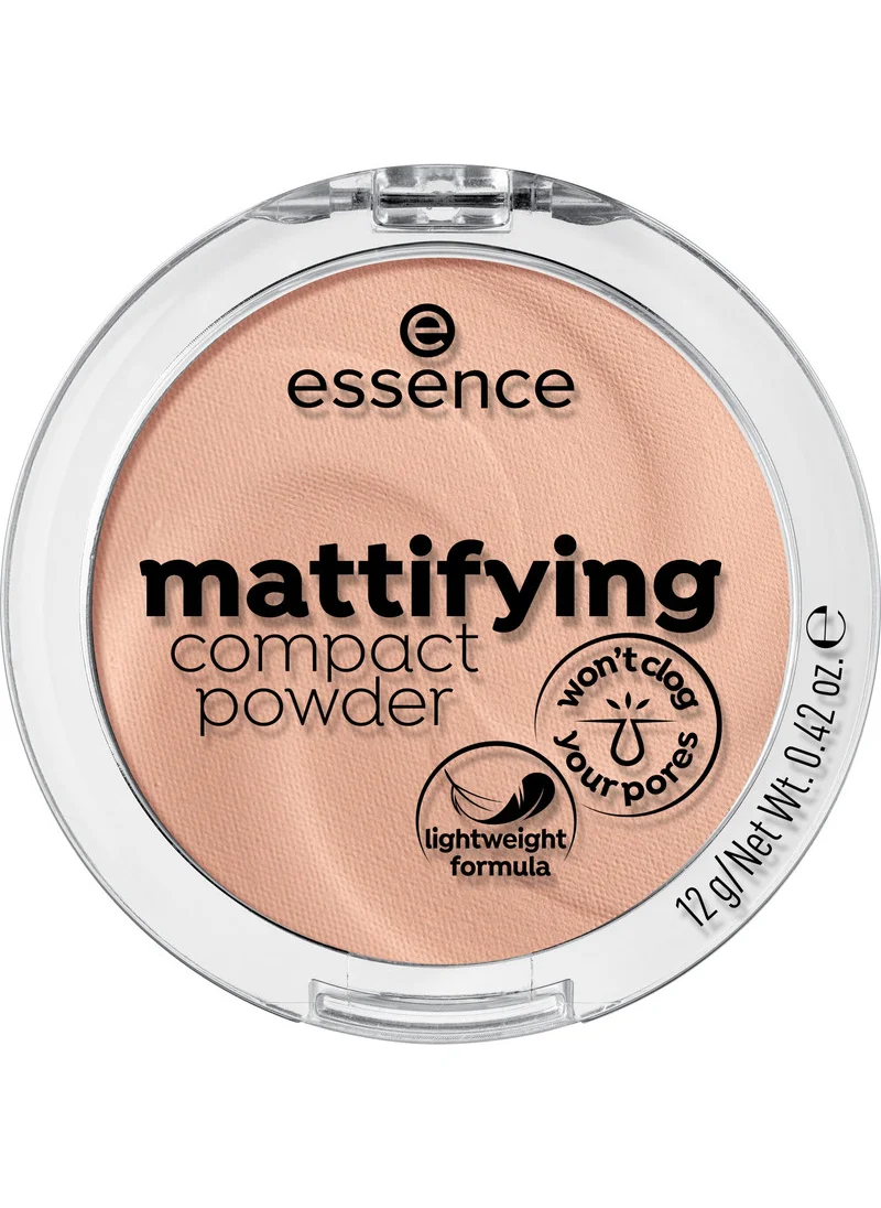 Essence Essence Mattifying Compact Powder 04