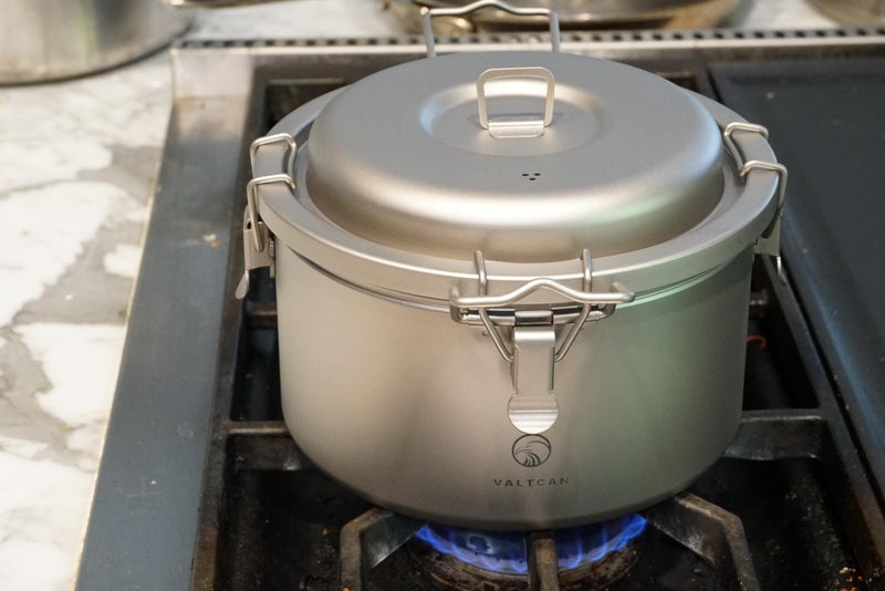 Valtcan Titanium Rice Cooker Pot 3200ml Grade 1 Pure Titanium No Coating Naturally FlavorNeutral Locking Lid Inner Pot 108oz 867g Ultralight for Home Camping - Image 3