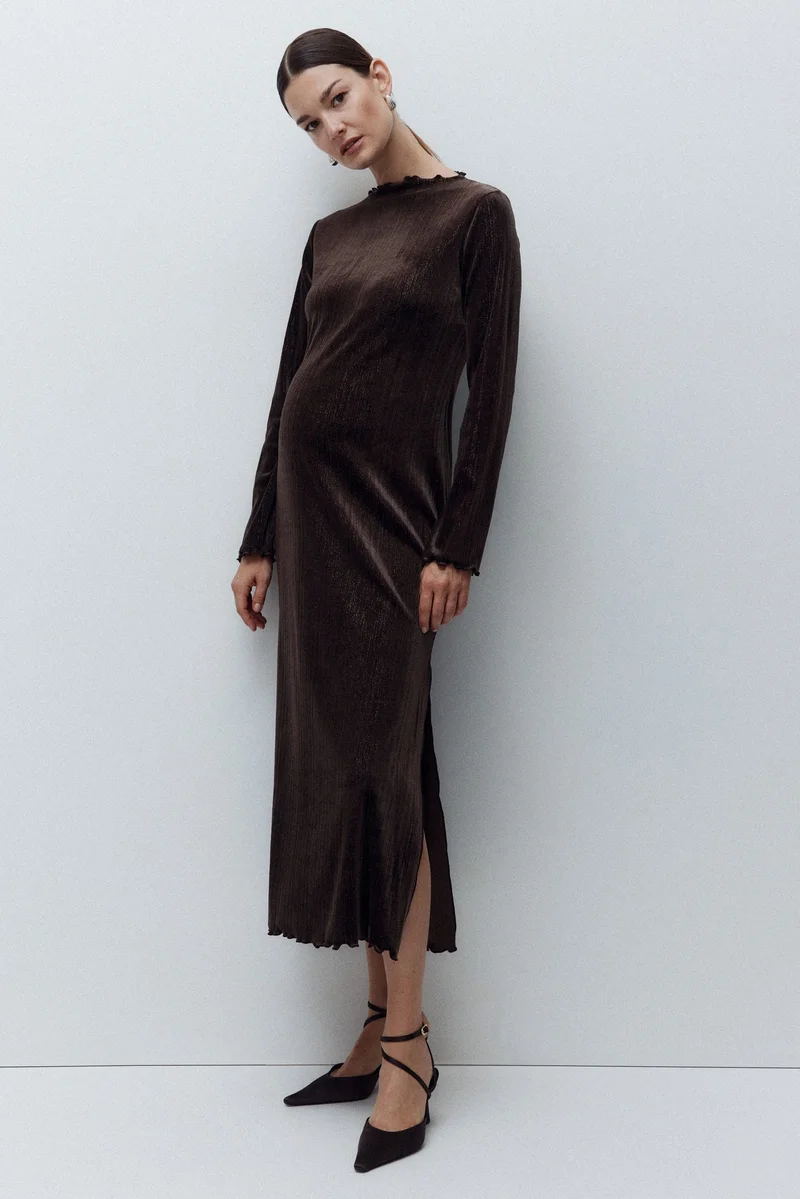 اتش اند ام فستان من الفيلور اللامع من تشكيلة ماما