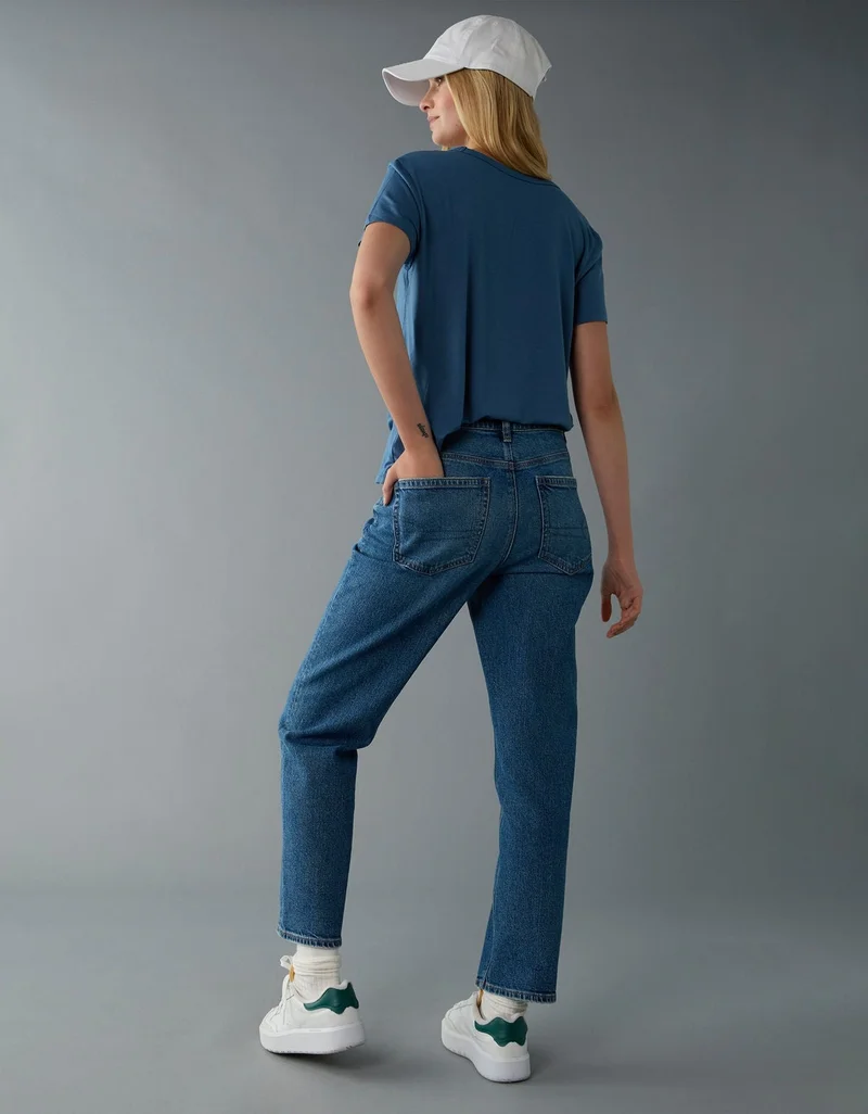 امريكان ايجل جينز  مرن بقصّة ساق مستقيمة وخصر عالي بطول يصل إلى الكاحل