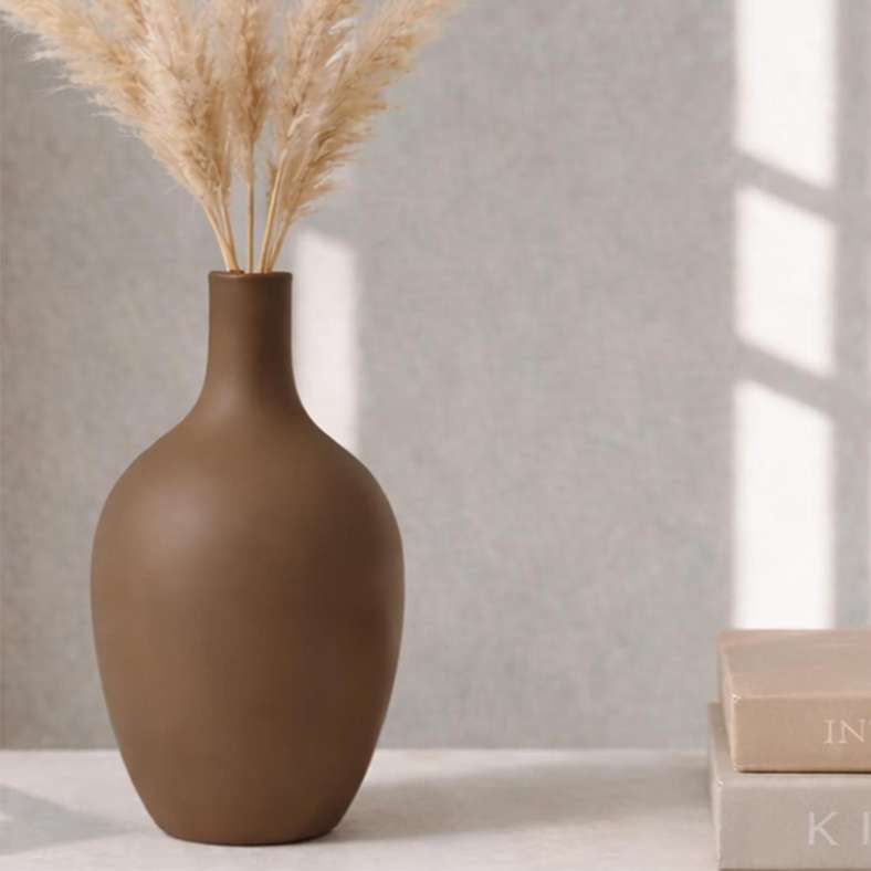 Pan Home مزهرية ديكور بولي ريزين بنية - 12.5x12.5x22 سم - Image 1