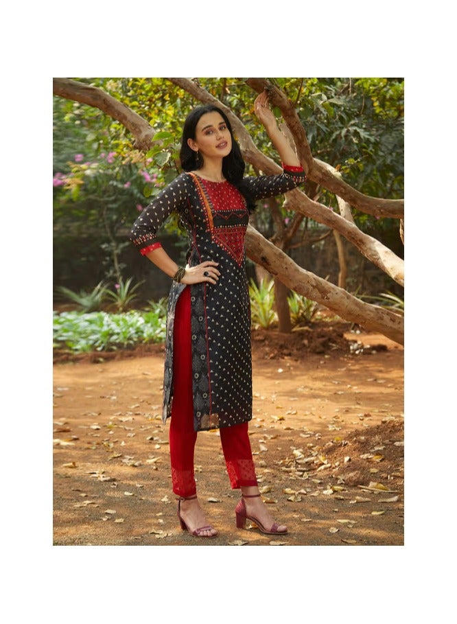 kolaba Printed Embroidered Kurti - Image 3