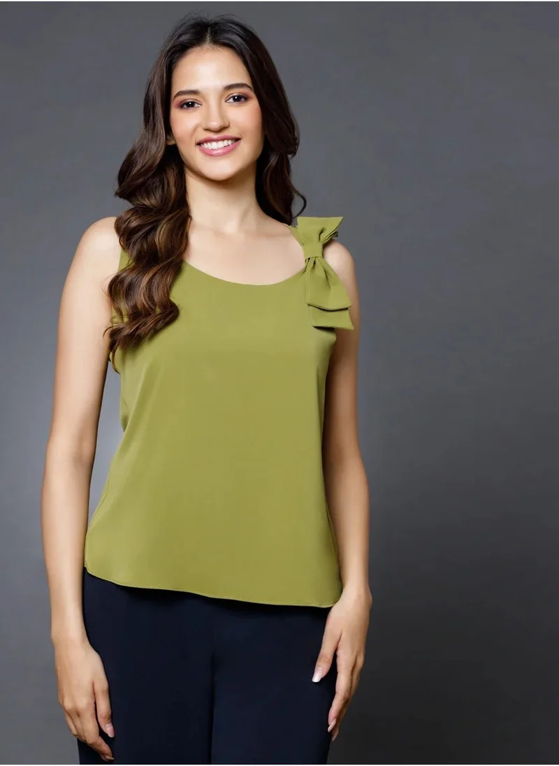 Zigzag Side Bow Detailed Green Top