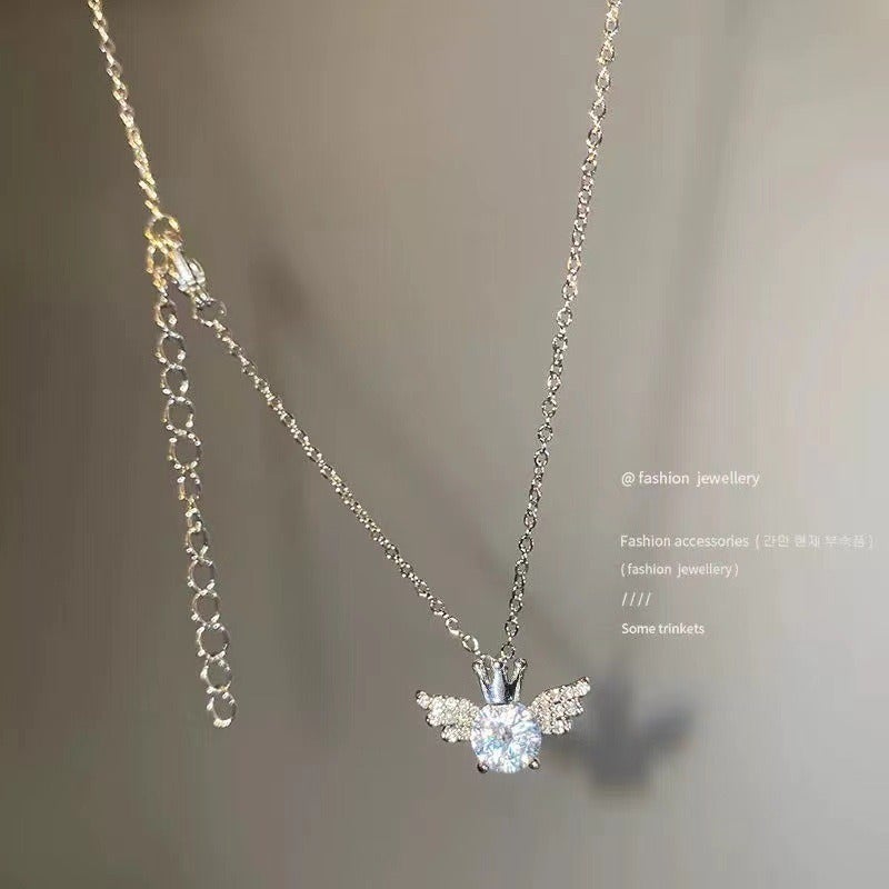 Luxury Zircon Studded Titanium Steel Necklace for Women, Geometric Sugar Cube Pendant Collarbone Chain Accessory