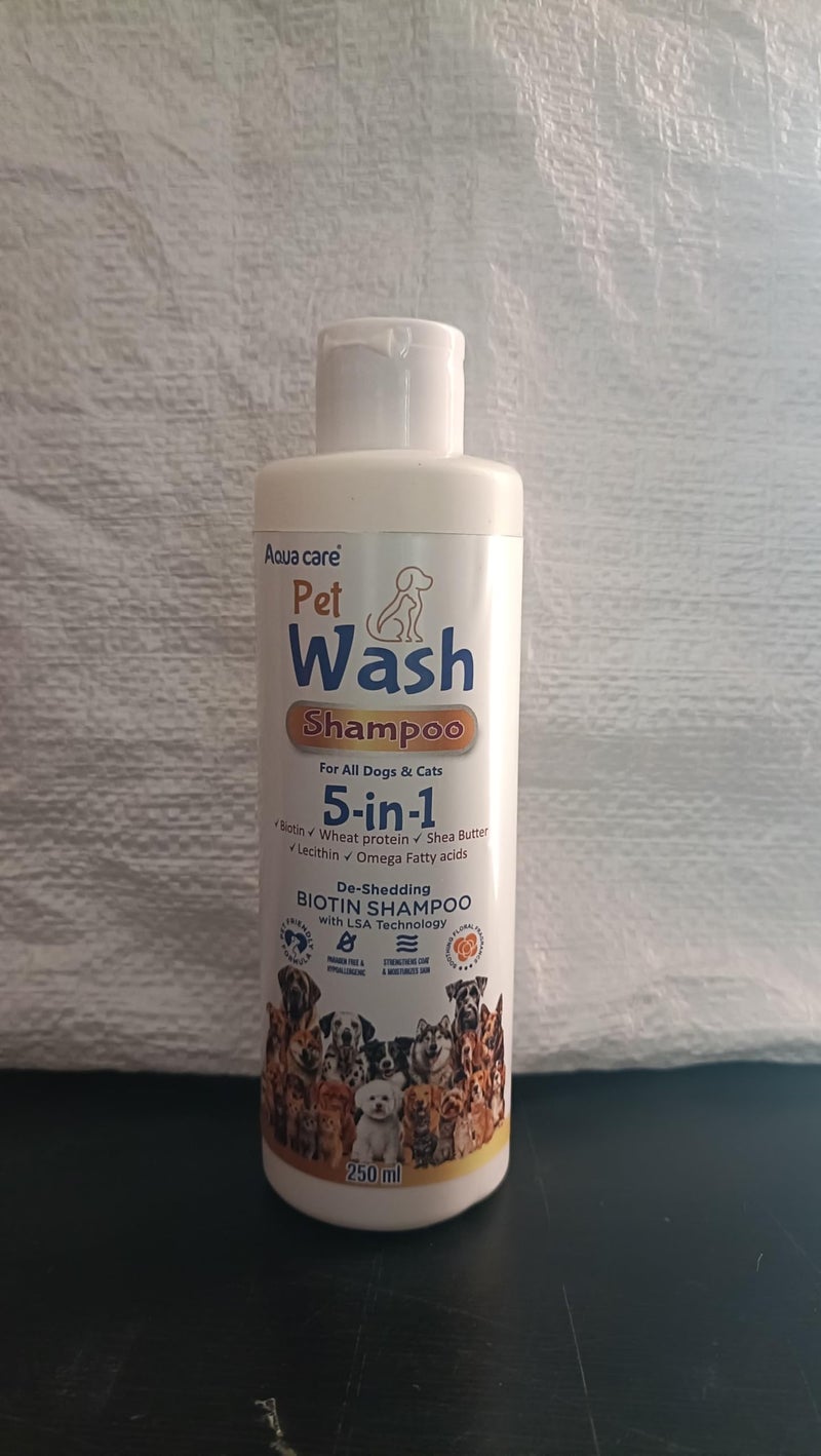 Aquacare Pet Wash Shampoo 5-in-1 Biotin Shampoo for Dogs & Cats, De-Shedding & Anti-Dandruff Formula, 250ml - Image 3