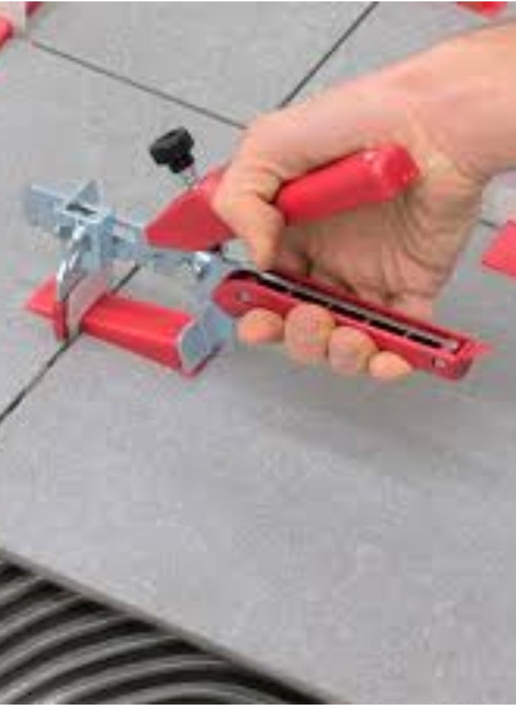 KNP - KNP Red Wedges Tile Leveling System Pack of 100 These systems are used to reduce lippage (uneven tile edges) and create a seamless finish in tiling projects. - Image 1