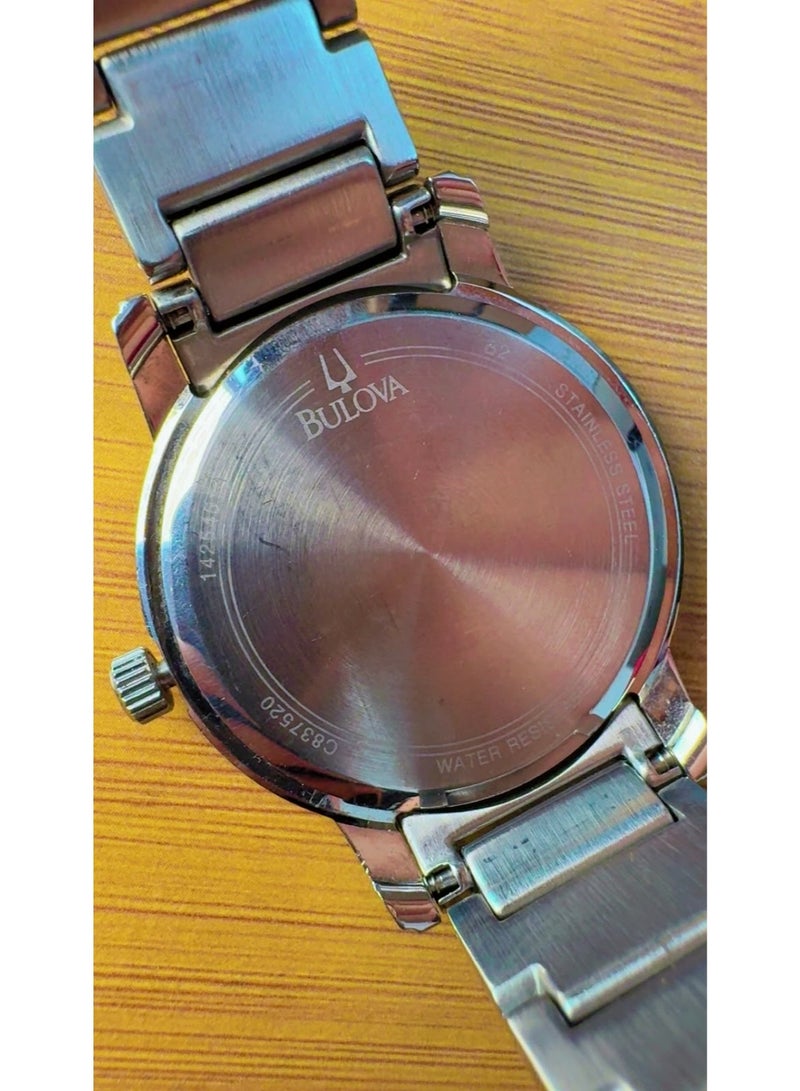 Bulova Authentic Bulova Men's Classic Stainless Steel Watch – Royal Blue Dial with Date Display (Pre-Owned / Excellent Condition - Like Brand New) - Image 4