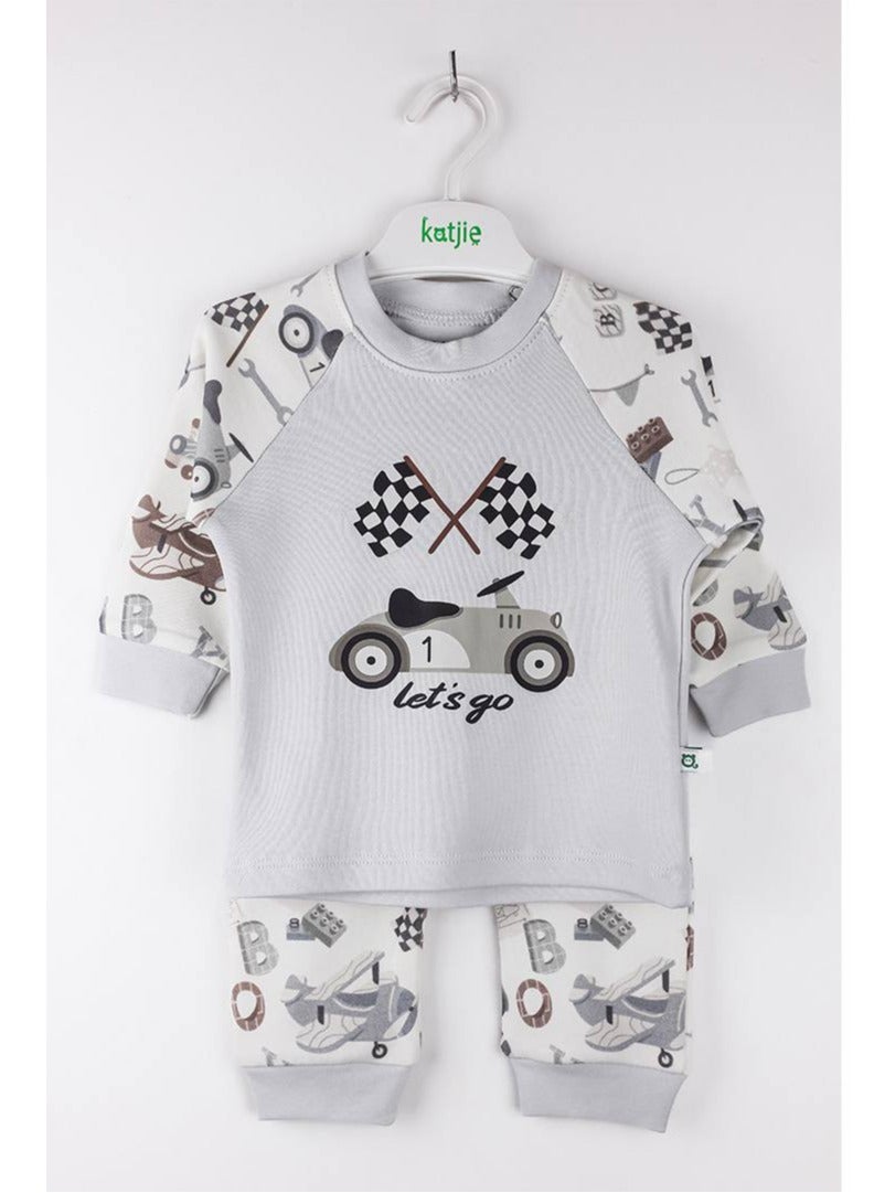 كاتجي طقم قطني للبيبي مطبوع عليه سباق سيارات، 100% قطن مصري - Image 1