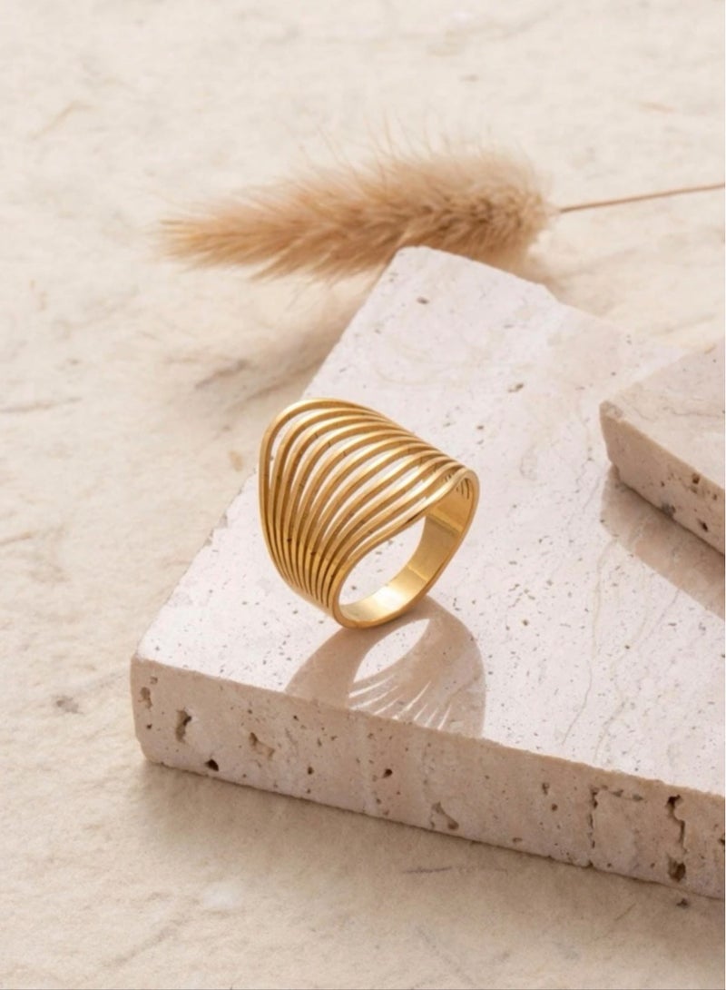 Casual collection Elegant & High Quality Stainless Steel Gold Plated Ring Size 7 - Image 3