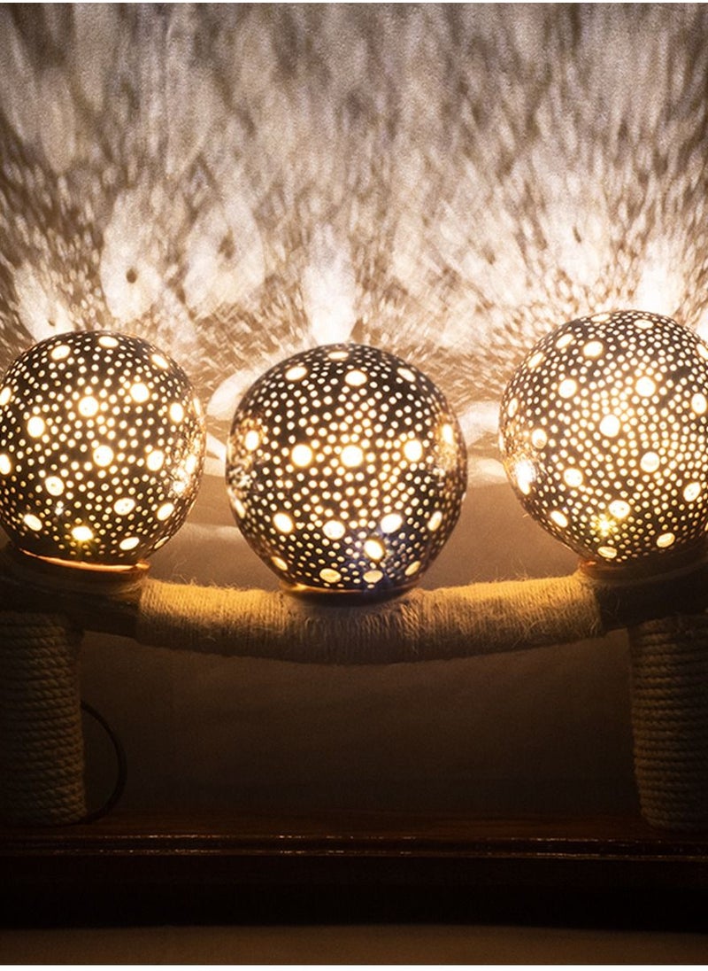 N & H Boat Style 3 Balls Coconut Shell Table Lamp  - Image 3