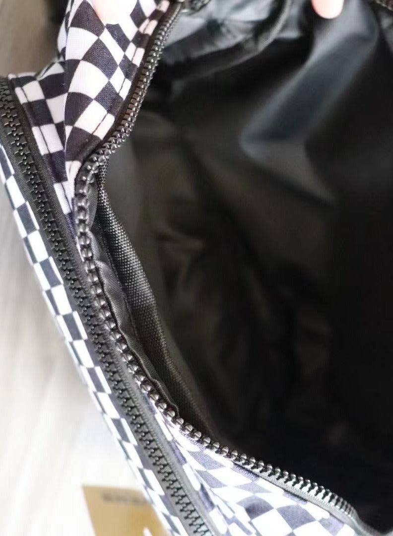 فانز حقيبة كتف فانس بايل باللون الأسود والأبيض - Image 2